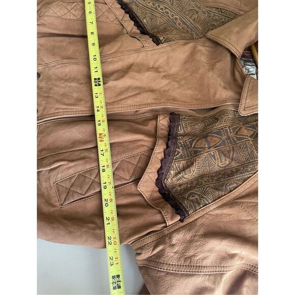 Vintage A.D.A. Leather Bomber Jacket with Tooled Southwestern Theme Women’s L - Picture 12 of 12